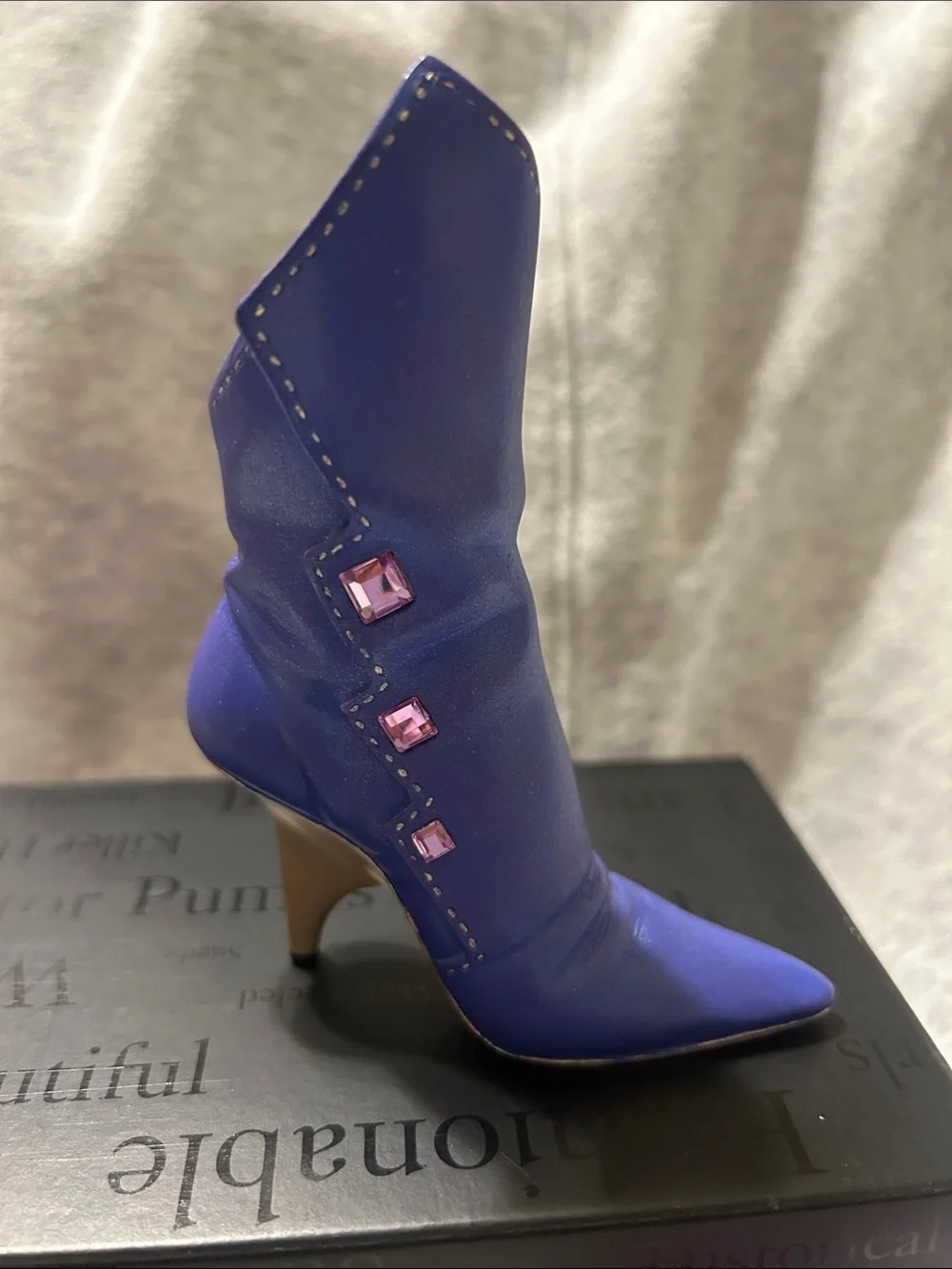 Just The Right Shoe Purple Mini Boot Key/Card Holder with Pink Gems